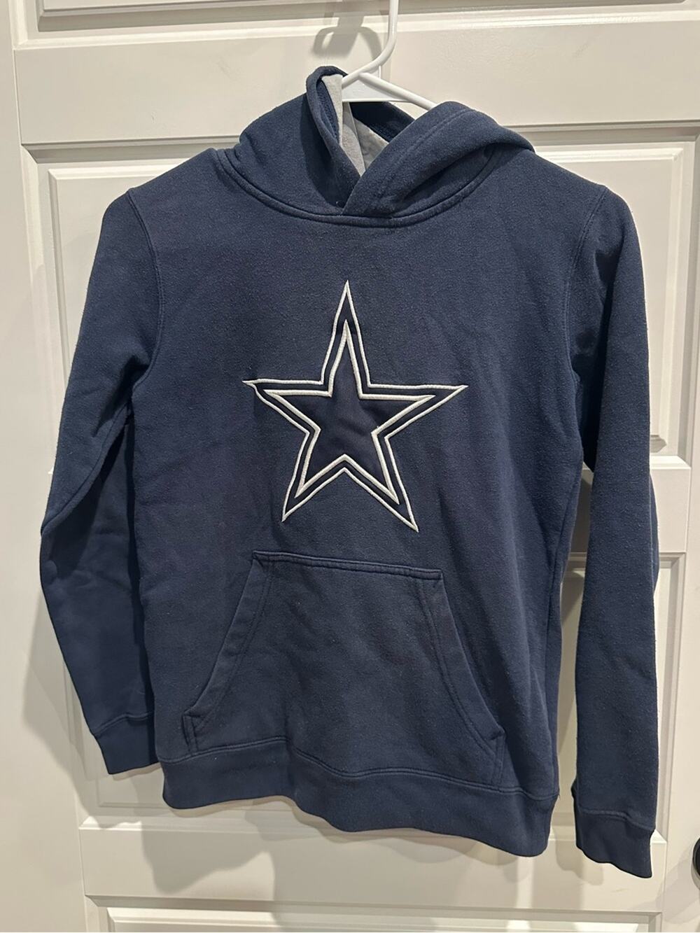 NFL Dallas Cowboys Youth 10/12 Football Crewneck Sweatshirt Kids Fan Gear